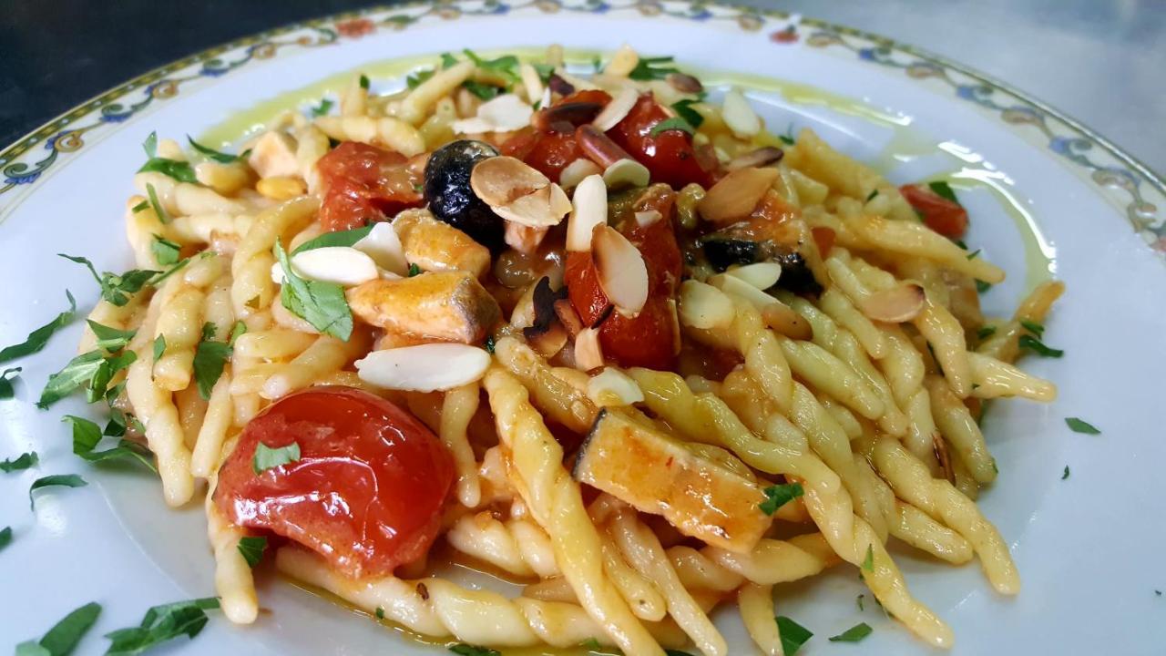 Bed and Breakfast Pomodoro Bed Кастровиллари Экстерьер фото